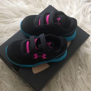 Under Armour Toddler girl sneakers